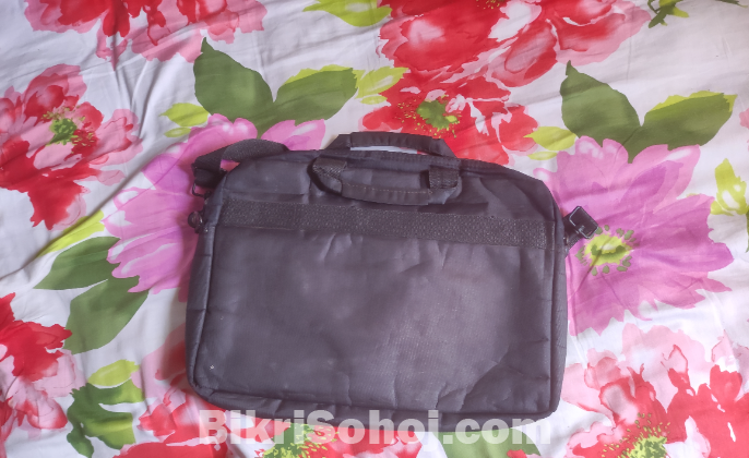 ল্যাপটপ ব্যাগ (Laptop Bag)